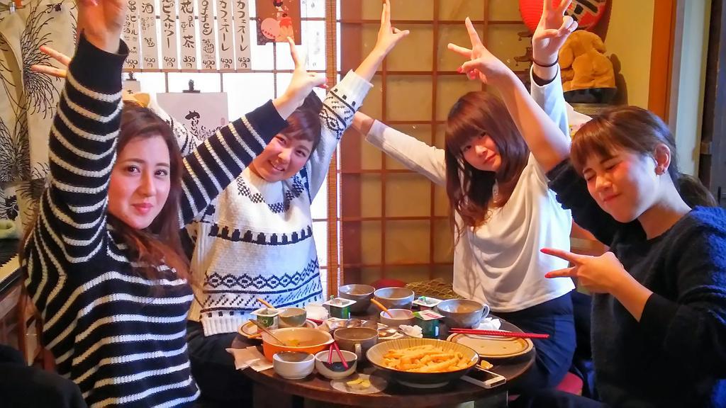 Nostalgic Guesthouse For 1 To 3 Females Or A Group Of 4 People Or More Kyoto Buitenkant foto